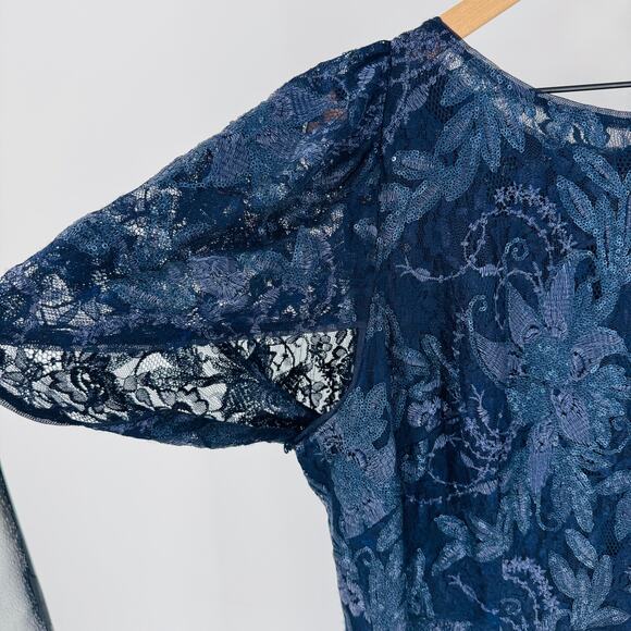 Adrianna Papell Navy Blue Sequin Lace Gown Short Sleeve Stretch Size 18W - Picture 4 of 12